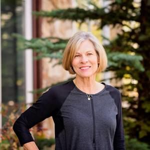 Meet your Posher, Joan